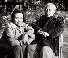 1974年与妻子陈布文借居香山樱桃沟农舍养病