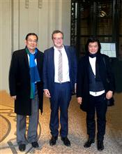 与中国驻法文化参赞李少平先生，法国驻华文化教育合作参赞罗文哲先生在巴黎