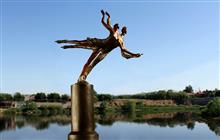 《双人滑——共舞》青铜铸造 2017年